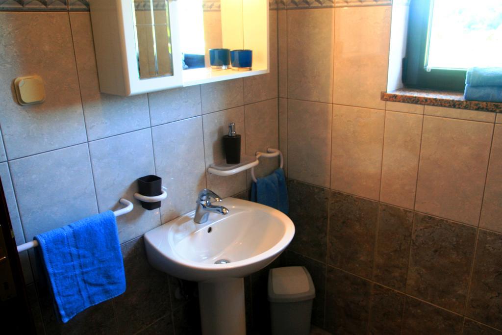 Korsa Apartment Sveti Lovreč Pazenatički Esterno foto